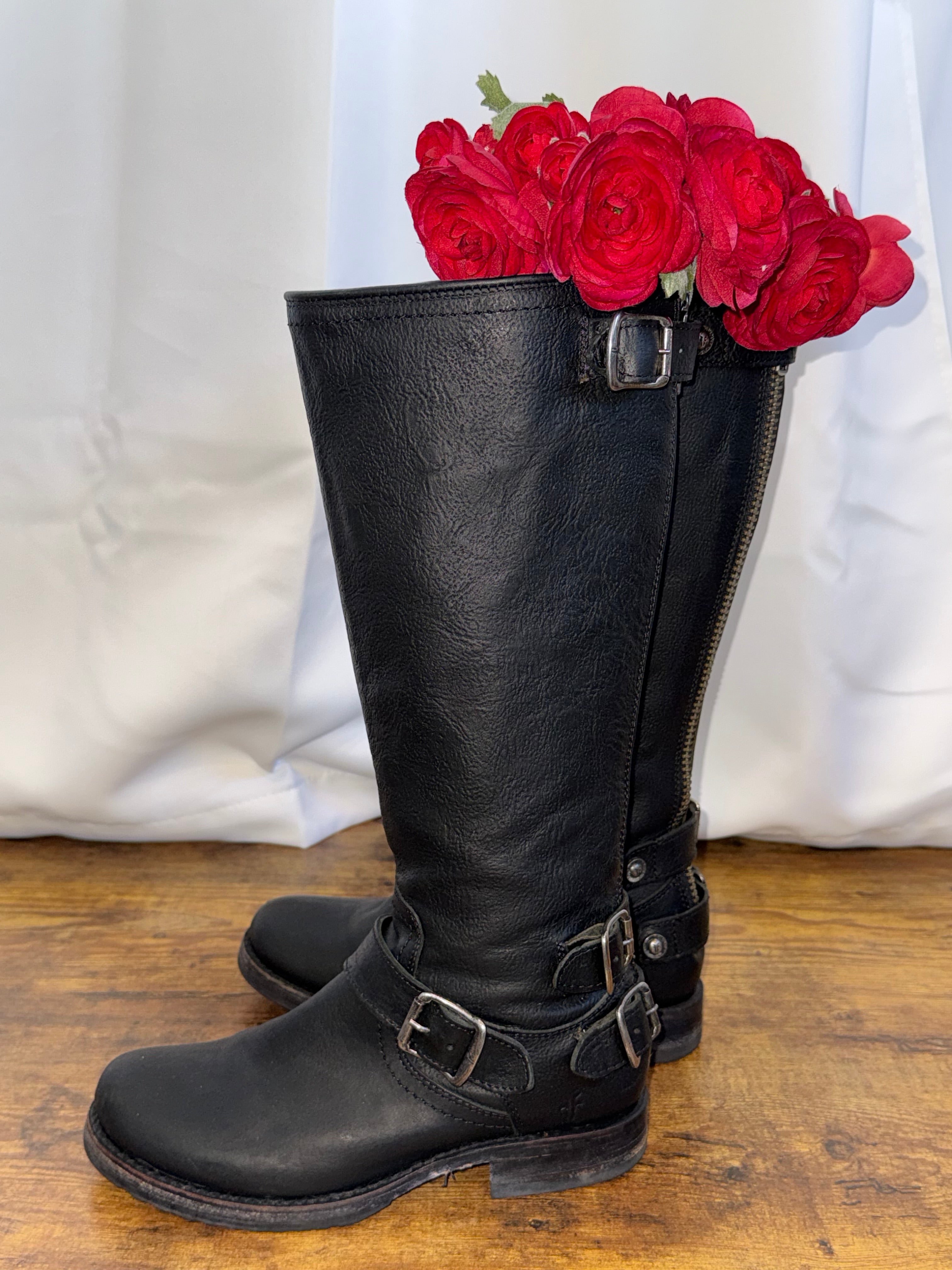 Frye Veronica Boots – Black Oiled Leather Moto Boots | Women’s Size (6B)